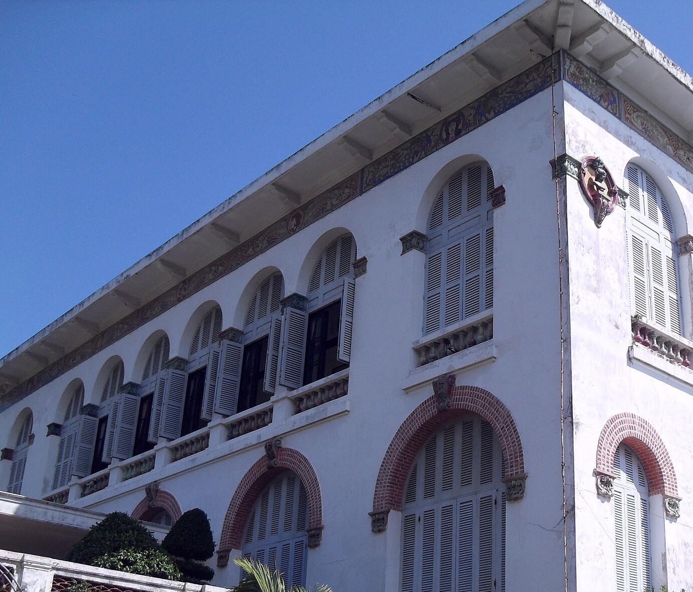 White Palace — Bach Dinh